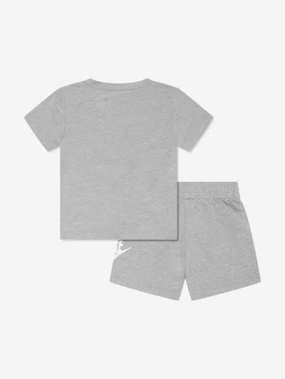Nike Solid Color T-shirt And Shorts Set With Printed Logo In Grey