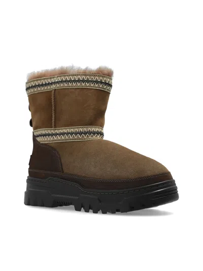 Ugg 44mm Classic Mini Trailgrazer Boots