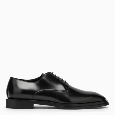 Alexander Mcqueen Logo-plaque Leather Derby Shoes In Black