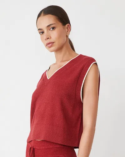 Monrow Boucle Knit V Neck Sweater Vest In Maroon