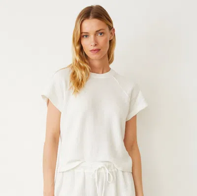 Monrow Honeycomb Knit Cut Off Raglan In Natural