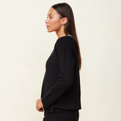 Monrow Soft Knit V Neck Sweater In Black