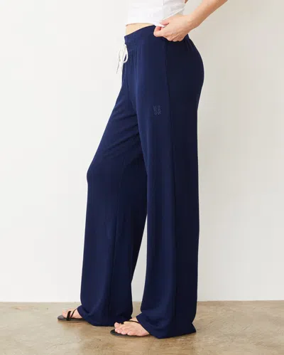 Monrow Supersoft Straight Leg Vintage Sweat In Navy