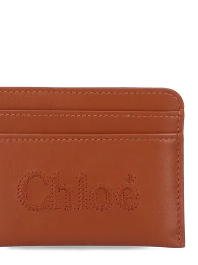 Chloé Logo-embroidered Leather Cardholder In Brown