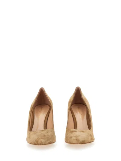 Gianvito Rossi Decolletu00c9 Gianvito 85 In Cream