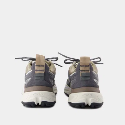 Axel Arigato Foam Collar Runner Branded Webbing