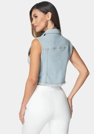Bebe The Cropped Trucker Vest In Light Wash