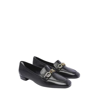Stuart Weitzman 