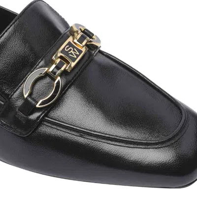 Stuart Weitzman 