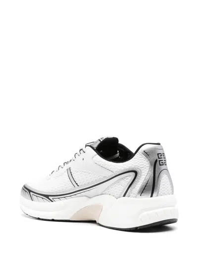 Shop Givenchy Sneakers In White/silvery