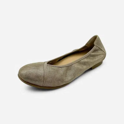 Revere Women's Nairobi Ballet Flat Shoe In Champagne In White