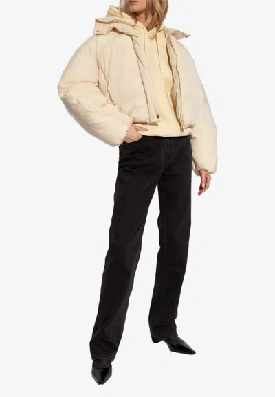 Jacquemus Caraco Puffer Zip-up Jacket In Cream
