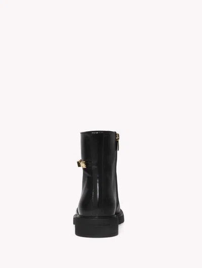 Gianvito Rossi Round-head Short Boots
