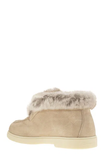 Santoni Desert Boot In Nubuck With Fur