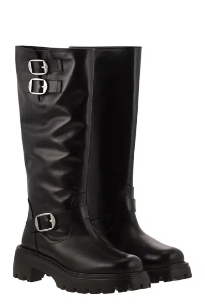 Stuart Weitzman 'emerson' Black Chunky Sole Boots With Logo