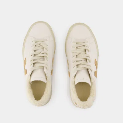 Veja V-12 Leather Extra White Sable Trainers