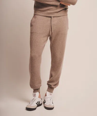 Naadam Off-duty Cashmere Jogger In Timber