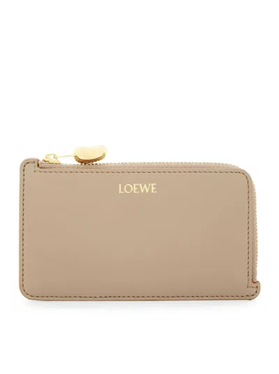 Loewe Pebble Card Holder With Coin Purse In Shiny Calfskin In Nude & Neutrals