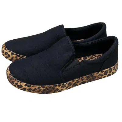 Very G Women's It's A Wrap Sneakers In Black In Black