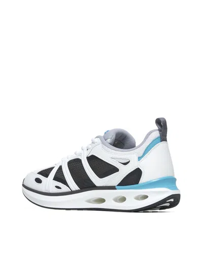 Valentino Garavani Two-tone Leather V-logo Low-top Sneakers In Multi