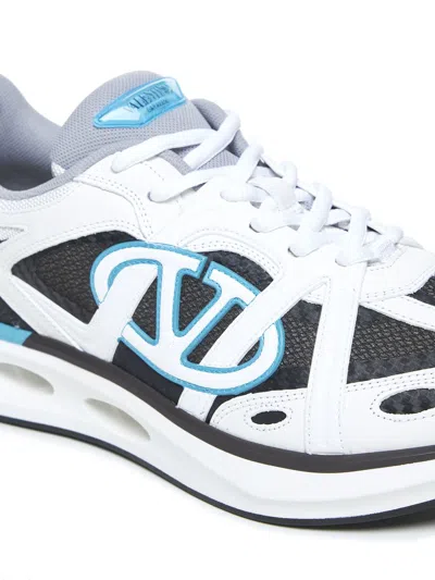 Valentino Garavani Two-tone Leather V-logo Low-top Sneakers In Multi