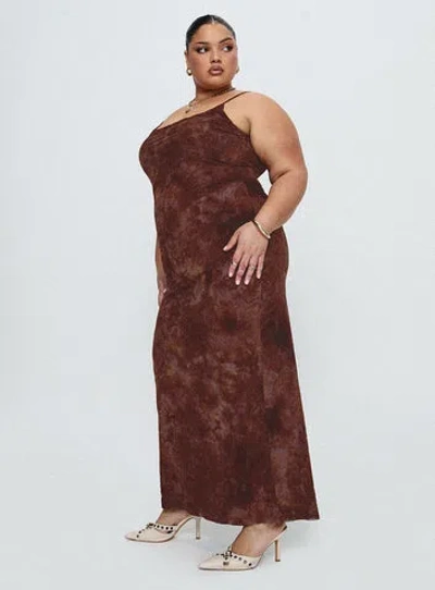 Princess Polly Curve Knox Maxi Dress Chocolate Paisley Curve In Chocolate Paisley