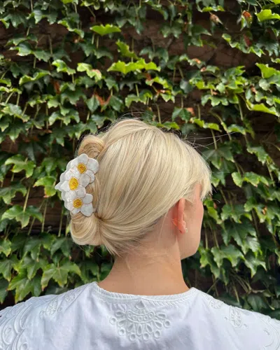 Solar Eclipse Hand-painted Narcissus Flower Claw Clip