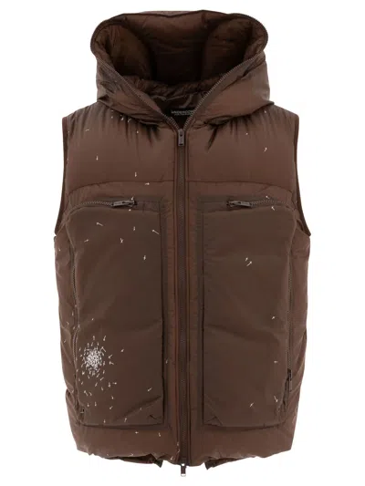 Undercover Cross Print Hooded Quilted Sleeveless Jacket