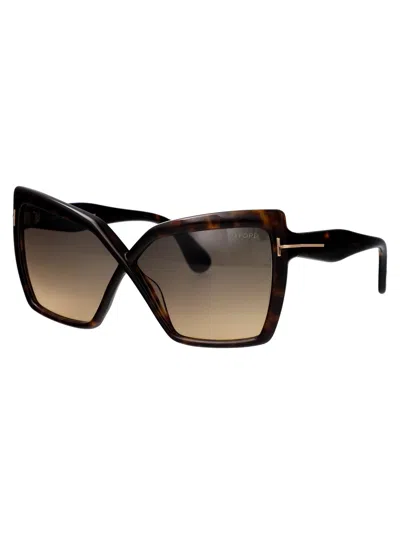 Tom Ford Cat-eye Frame Sunglasses
