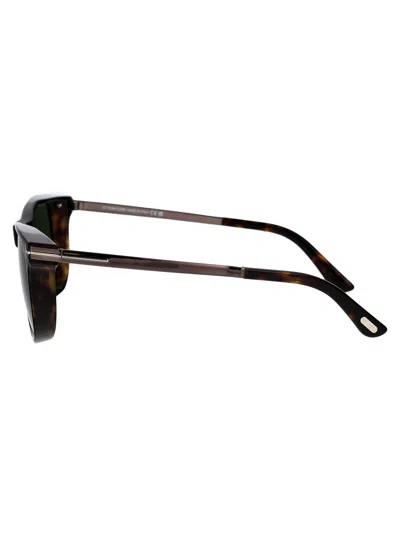 Tom Ford Squared Sunglasses Ft1104 52 N