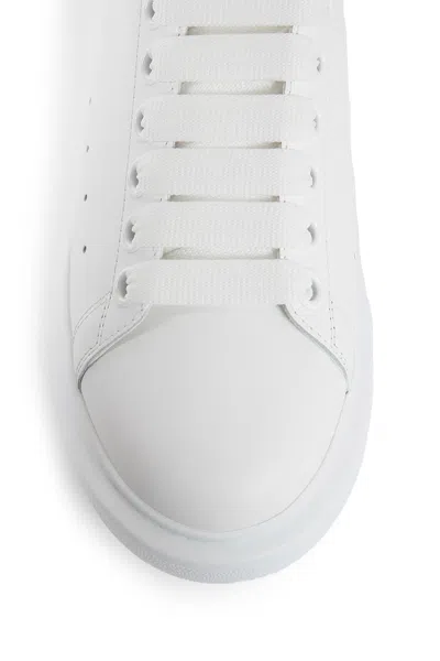 Alexander Mcqueen Larry Leather Sneakers In White