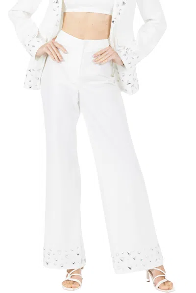 Akalia Ameli White Flared Pants In White