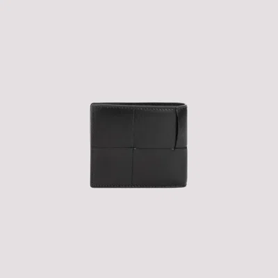 Bottega Veneta Intrecciato Passport Holder In Black