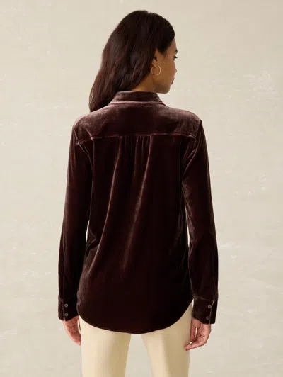 Faherty Stretch Silk Velvet Genevieve Shirt In Huckleberry