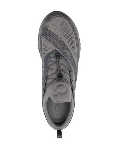 On Running Cloud X Z5 Sneakers