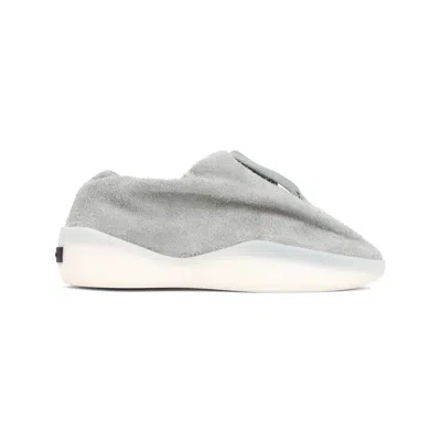Fear Of God Moc Runner In Gray