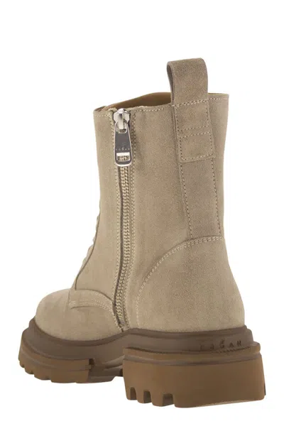 Hogan 10-storey Beige Amphibians