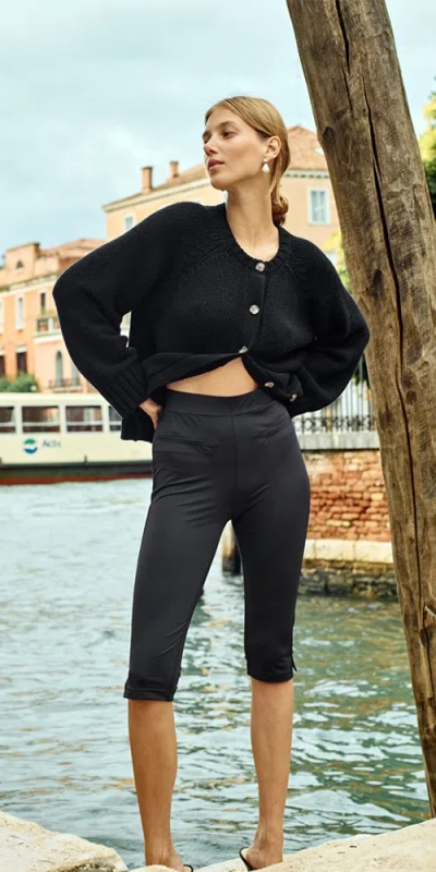 Ciao Lucia Valentine Jersey Capris Black