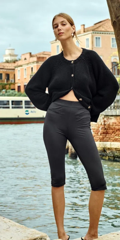 Ciao Lucia Valentine Jersey Capris Black