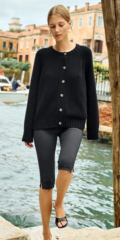 Ciao Lucia Valentine Jersey Capris Black