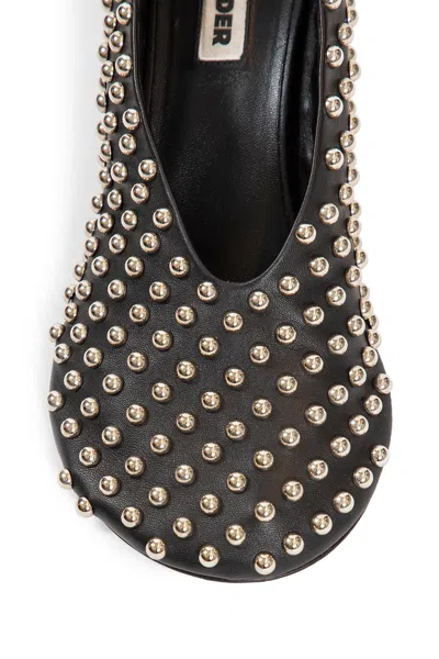 Jil Sander 50 Studded Leather Pumps In Black