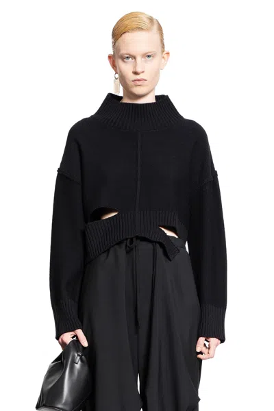 Mm6 Maison Margiela Maglione A Collo Alto Ritagliato In Black
