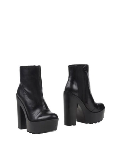 Shop Windsor Smith Ankle Boot In Black