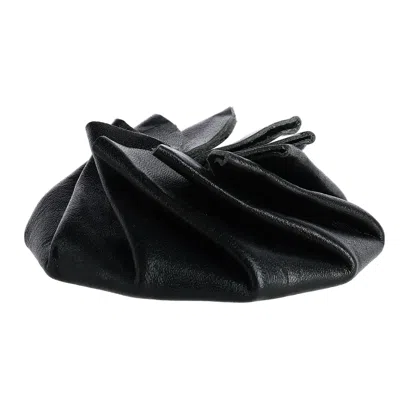 Ctm Leather Squeeze Coin Change Pouch In Black