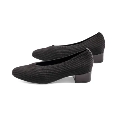 Vaneli Women's Vartan Stretch Knit Heel In Black In Black