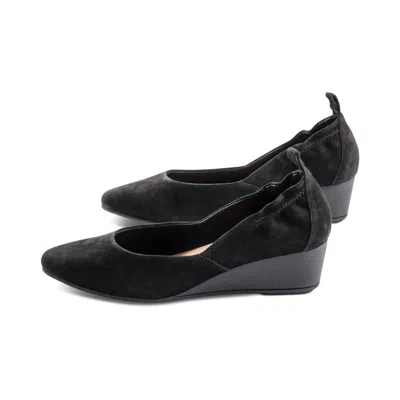 Blondo Women's Etta Suede Pump In Black In Black