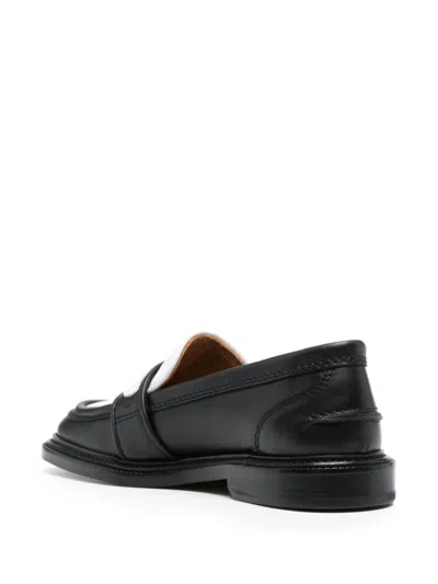 Maison Kitsuné Loafers In Black