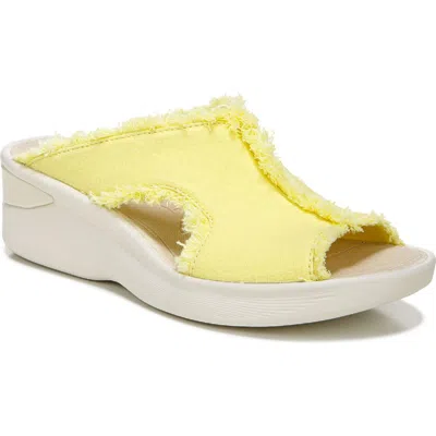 Bzees Serendipity Womens Padded Insole Slip On Slide Sandals In Yellow