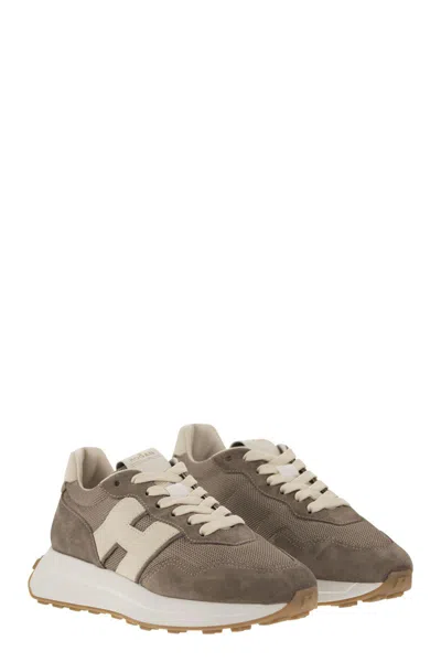 Hogan H641 Panelled Lace-up Sneakers