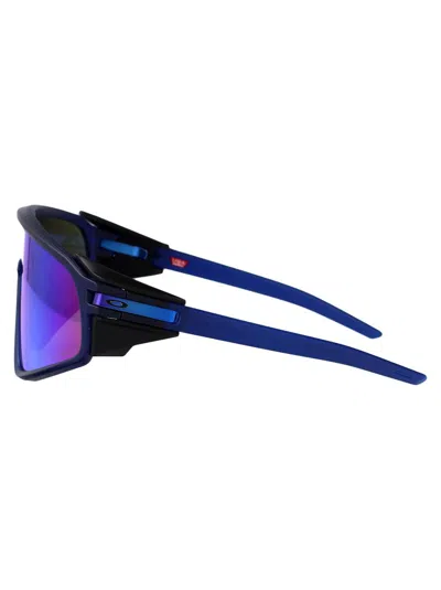 Oakley Sunglasses In 940406 Matte Transparent Navy